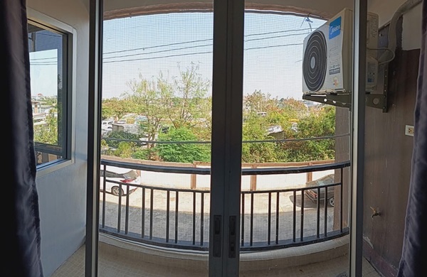ขายด่วน! Cape Town Condominium อมตะชลบุรี ตึก B ชั้น 2 ราคาพิเศษ เดินทางสะดวก โทร 065-5639565