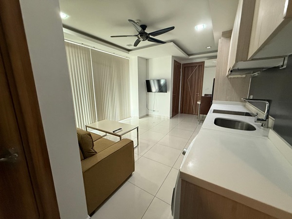 ขายต่ำกว่าราคาประเมิน คอนโด Arcadia Beach Resort 2 ห้องนอน 2 ห้องน้ำ ราคาพิเศษ ชั้น 8 ห้องริม เฟอร์นิเจอร์ครบ ใกล้วอร์คกิ้งสตรีท โทร.061-3659624