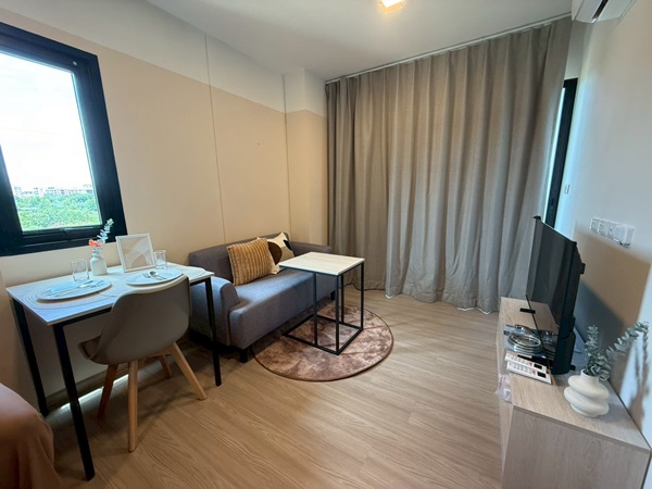 ขายดาวน์ Dcondo Sense บางแสน ราคาพิเศษ! 1 ห้องนอน 1 ห้องน้ำ 28.25 ตร.ม. วิวสระ แต่งครบ พร้อมเฟอร์นิเจอร์ โทร 093-1681685