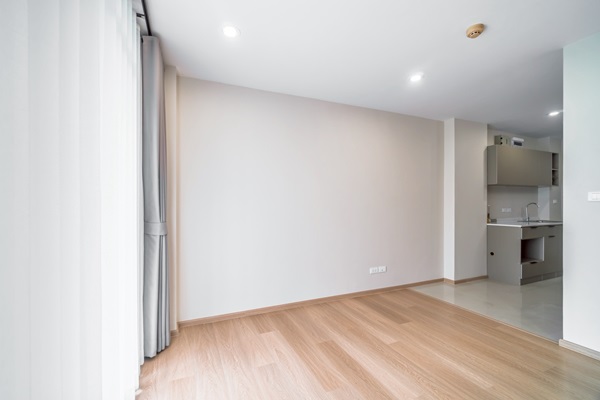 ขายด่วนคอนโด The Link Sukhumvit 50 ทำเลทอง ใจกลางสุขุมวิท ห้องมุม รีโนเวทใหม่ ไม่เคยปล่อยเช่า 2.89ล. โทร 061-3629235