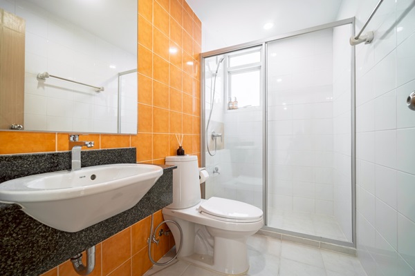 ขายด่วนคอนโด The Link Sukhumvit 50 ทำเลทอง ใจกลางสุขุมวิท ห้องมุม รีโนเวทใหม่ ไม่เคยปล่อยเช่า 2.89ล. โทร 061-3629235