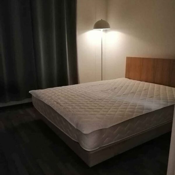 ให้เช่า คอนโด ยู รัชโยธิน ห้องริม วิวสระน้ำ ชั้น 8 บนสุด เฟอร์พร้อมอยู่ Tel 0626599246