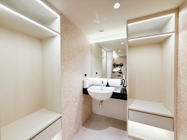 แอทโมซ แคนวาส ระยอง คอนโด ติดห้างเซ็นทรัล ทำเลนี้ อยู่เองก็คุ้ม ปล่อยเช่าก็ปัง ห้องเฟอร์ครบ พร้อมอยู่ โทร 065-5639565