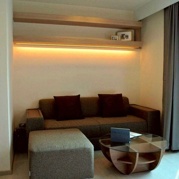 For sale RHYTHM SUKHUMVIT 36-38 ใจกลางทองหล่อ ใกล้ BTS ชั้น 10 วิวสระ โทร 094-9963362