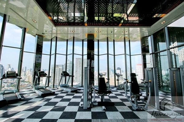 For sale RHYTHM SUKHUMVIT 36-38 ใจกลางทองหล่อ ใกล้ BTS ชั้น 10 วิวสระ โทร 094-9963362