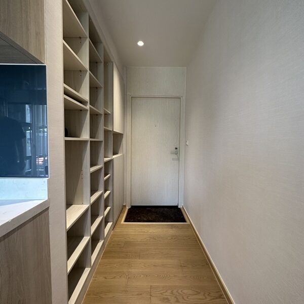 ให้เช่าคอนโด Runesu Thonglor 5 ใจกลางทองหล่อ เดินทางสะดวก ใกล้ BTS เฟอร์ครบ พร้อมเข้าอยู่ โทร 086-002-2449