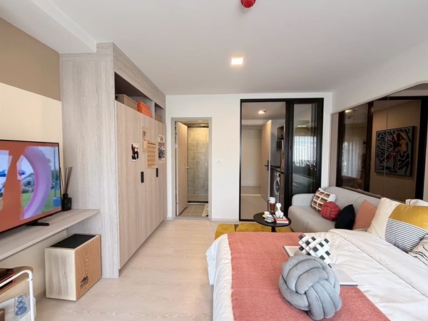 ขายคอนโด ใหม่ dcondo Vivid Rangsit ตรงข้าม ม.กรุงเทพ ข้ามสะพานลอยก็ถึงมหาลัย พร้อมอยู่ โทร 0616161426